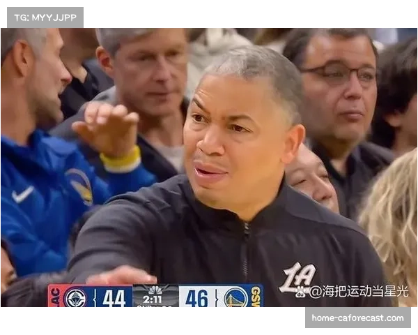 泰伦卢抢开局战术未能延续 快船内线短板与轮换乏力致客场溃败